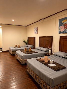 Barkada STANDARD Room